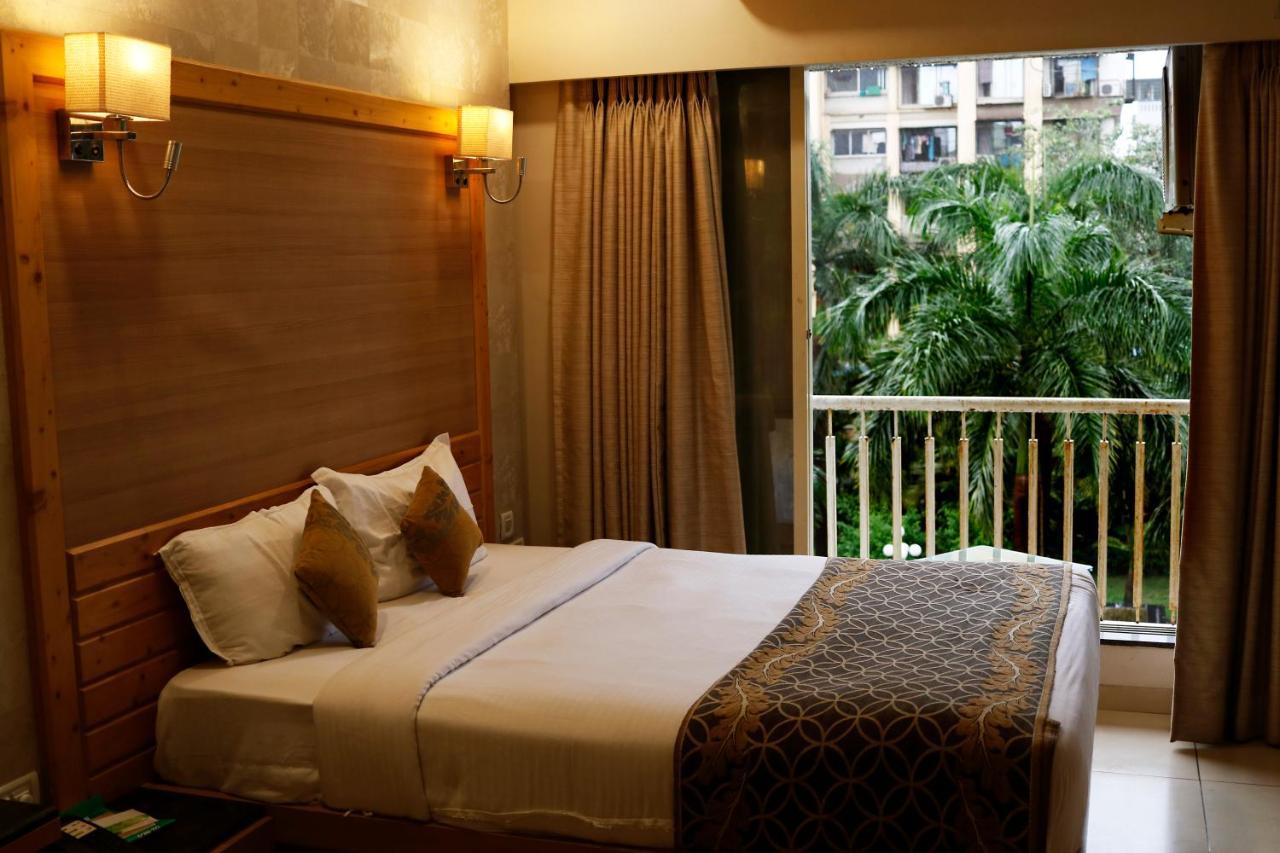 The Myriad Hotel Bhayandar Eksteriør bilde